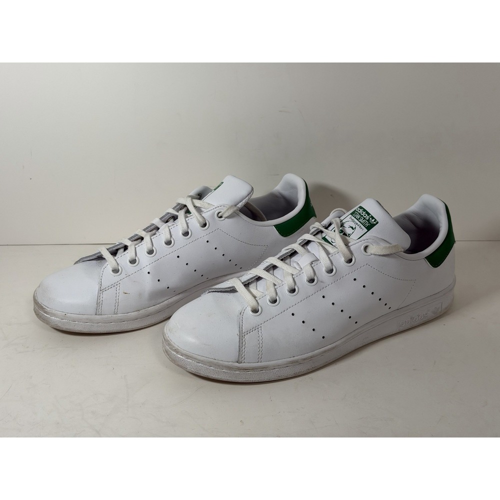 Adidas Stan Smith sneakers in the classic white and green colorway, Men's Size 7